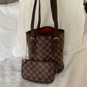 Louis Vuitton petit bucket pm